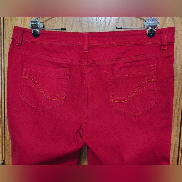 Women's Roz & Ali Red Straight Leg Jeans, Size 14 - Picture 3 of 4